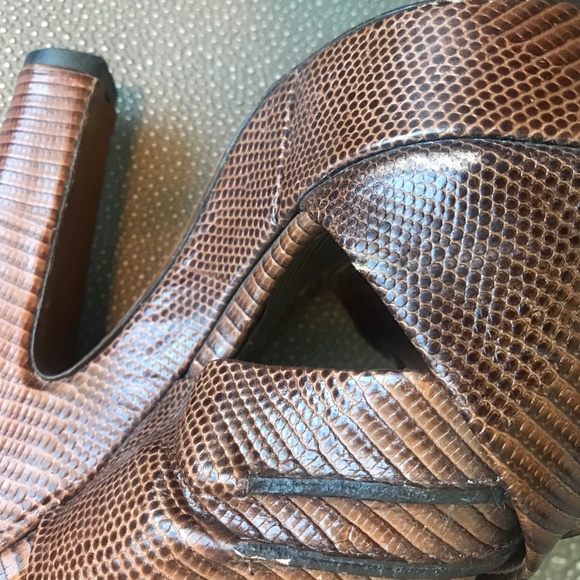 supercute retro MOSCHINO platforms - Picture 4 of 5